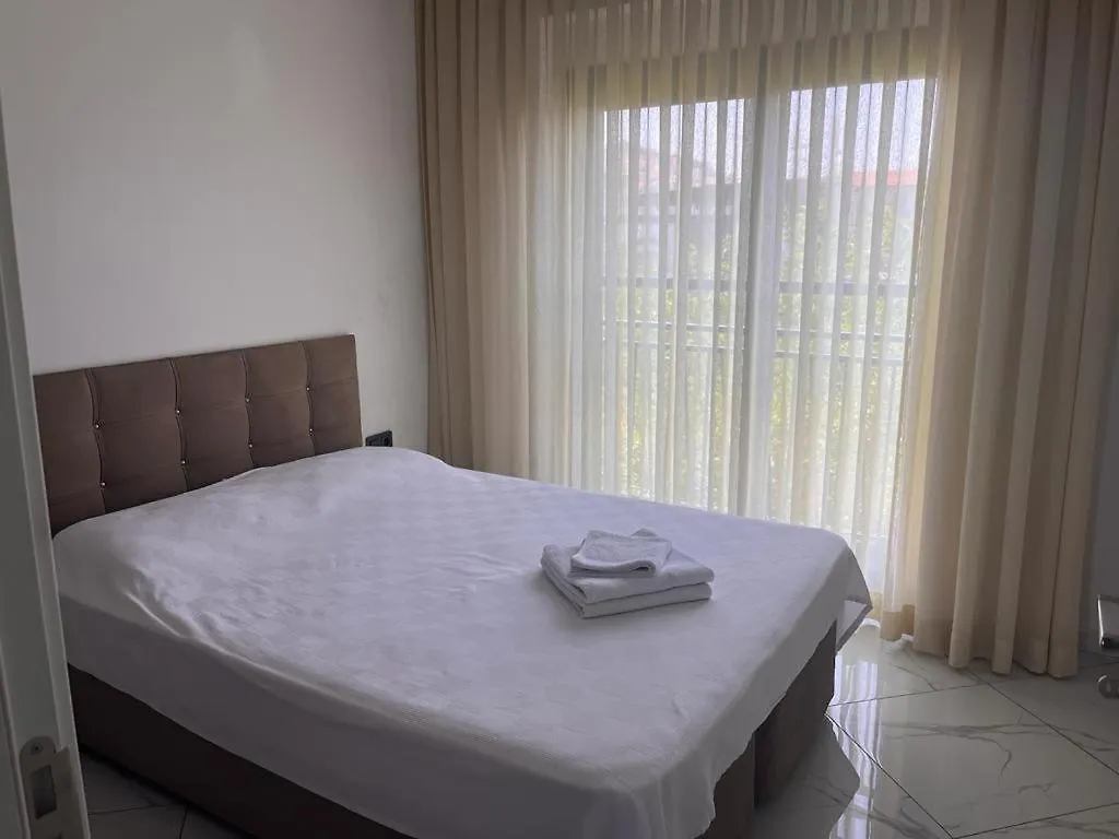 Maya Apartmani Κουσάντασι